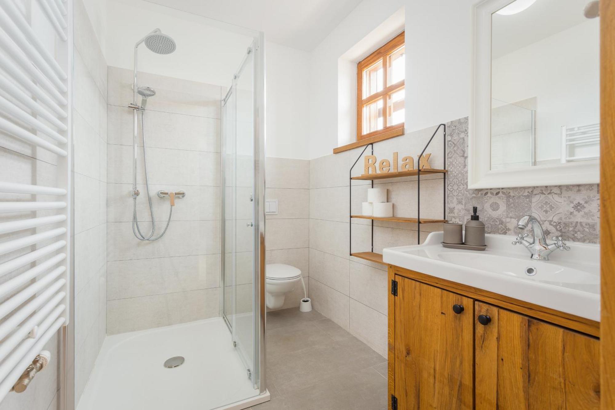 Villa Cirka In Central Istria For 14 Persons With Pool Heating & Pool Table สเวตวินเชนัต ภายนอก รูปภาพ