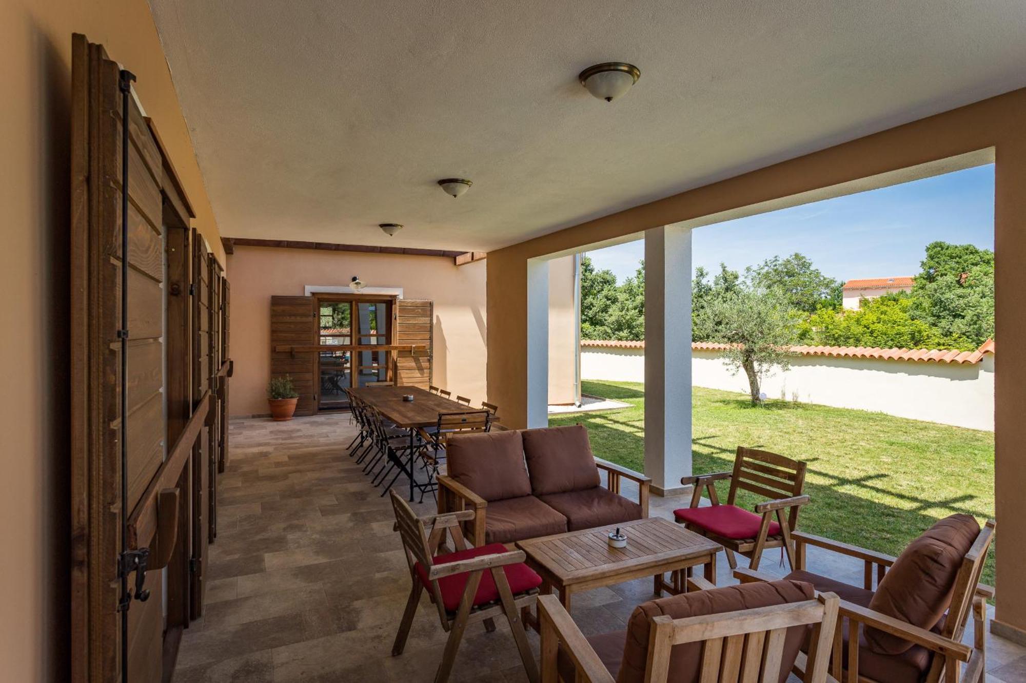 Villa Cirka In Central Istria For 14 Persons With Pool Heating & Pool Table สเวตวินเชนัต ภายนอก รูปภาพ