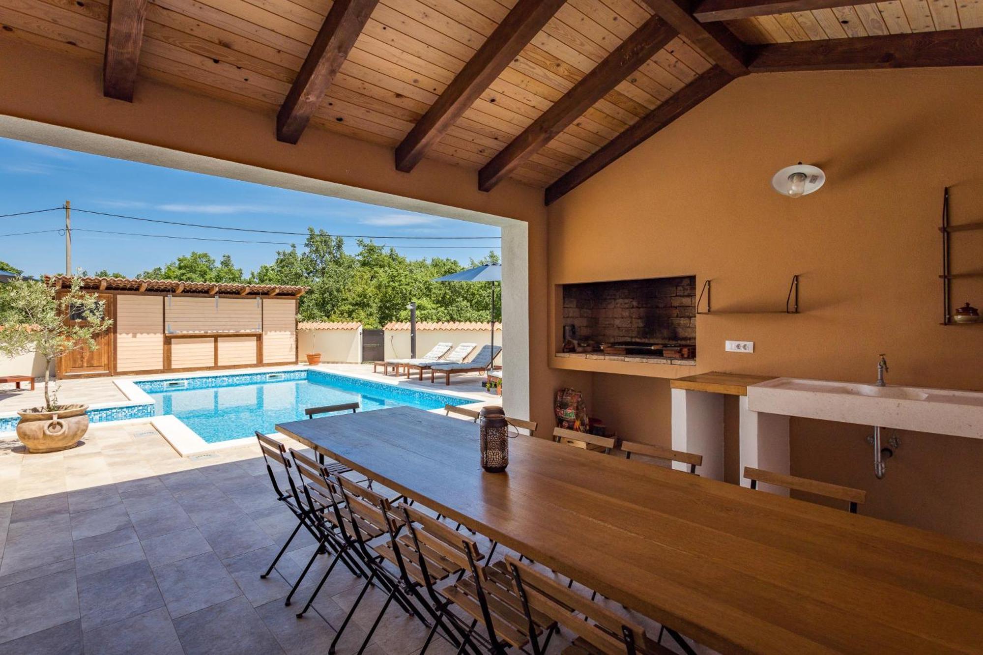 Villa Cirka In Central Istria For 14 Persons With Pool Heating & Pool Table สเวตวินเชนัต ภายนอก รูปภาพ
